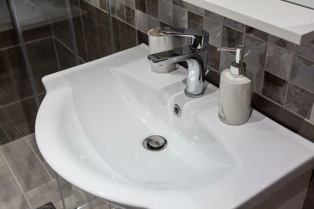 Angel Deluxe Apartments & Suites Salonicco 0*,  Grecia
